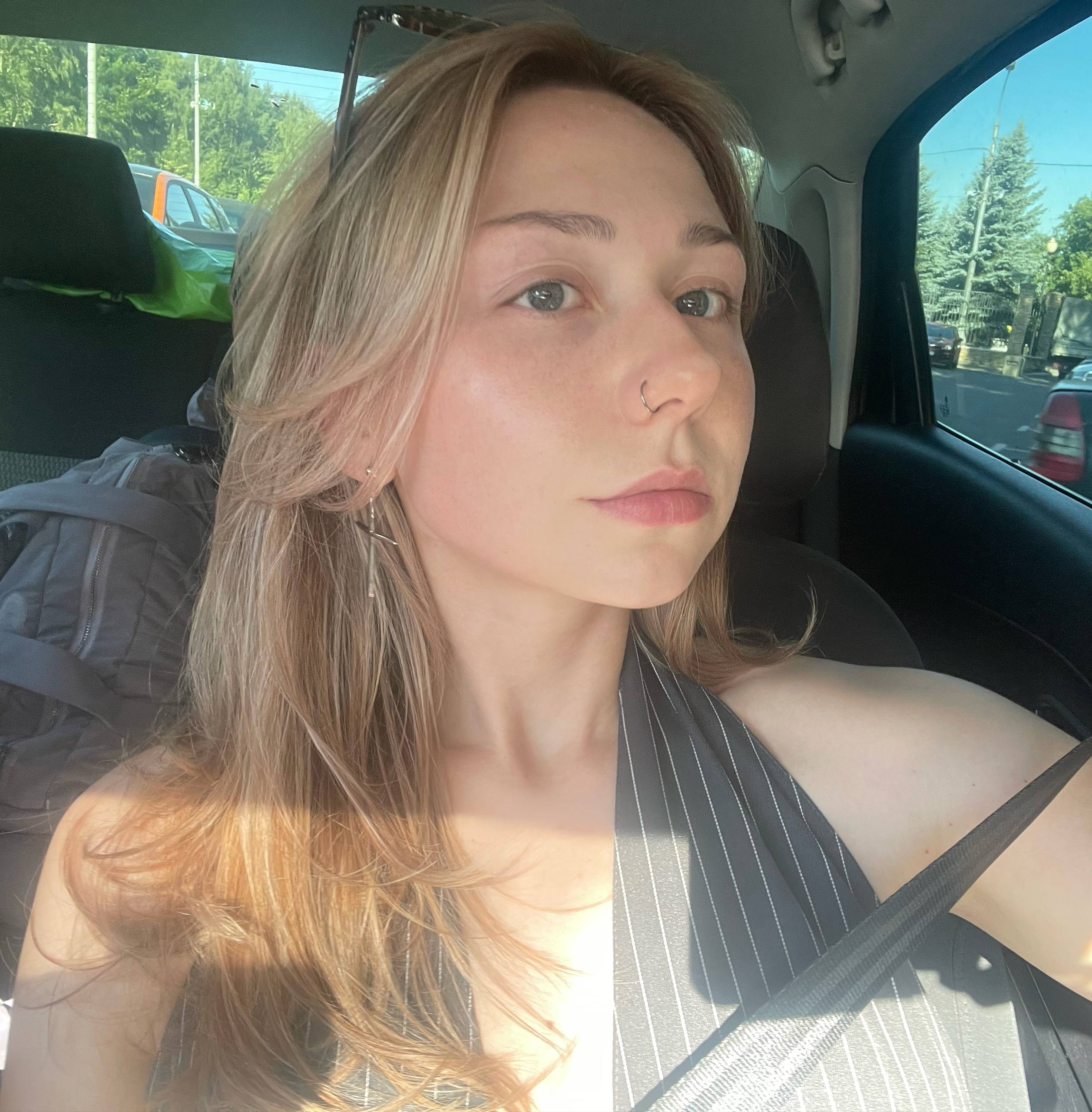 Анна Чос